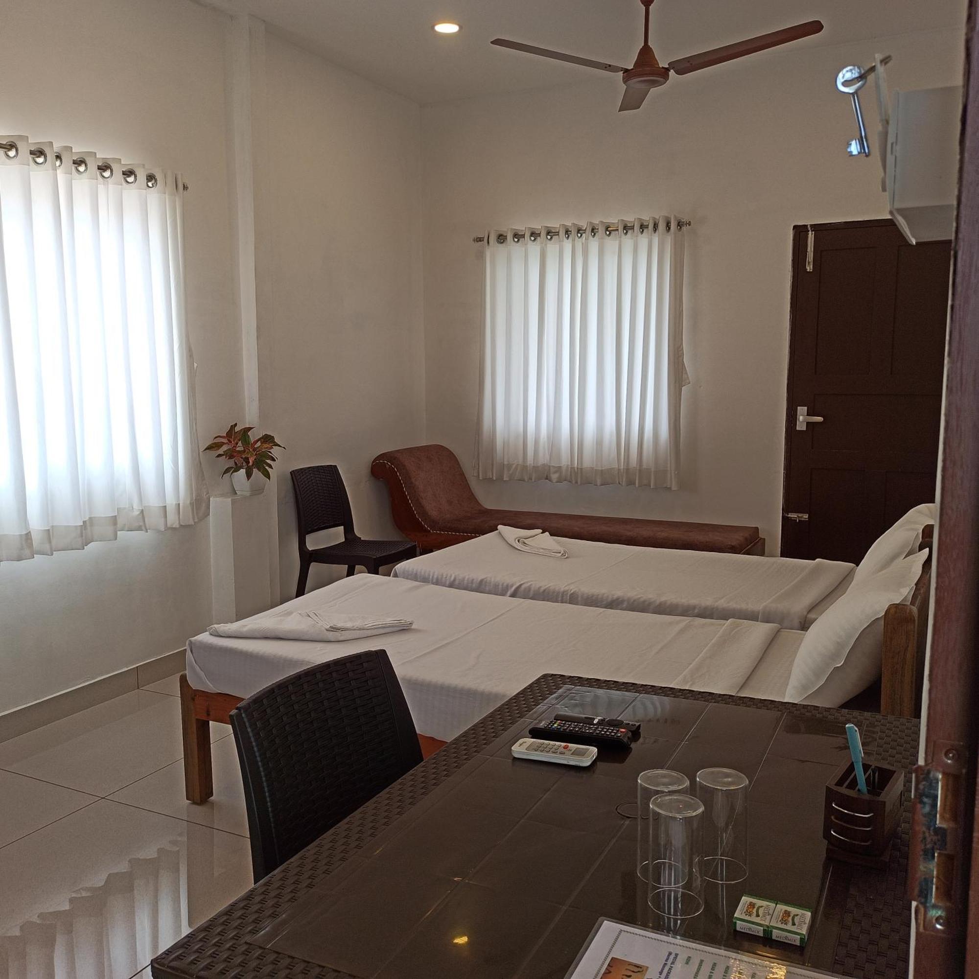 Bethesda Inn Kochi Exterior foto