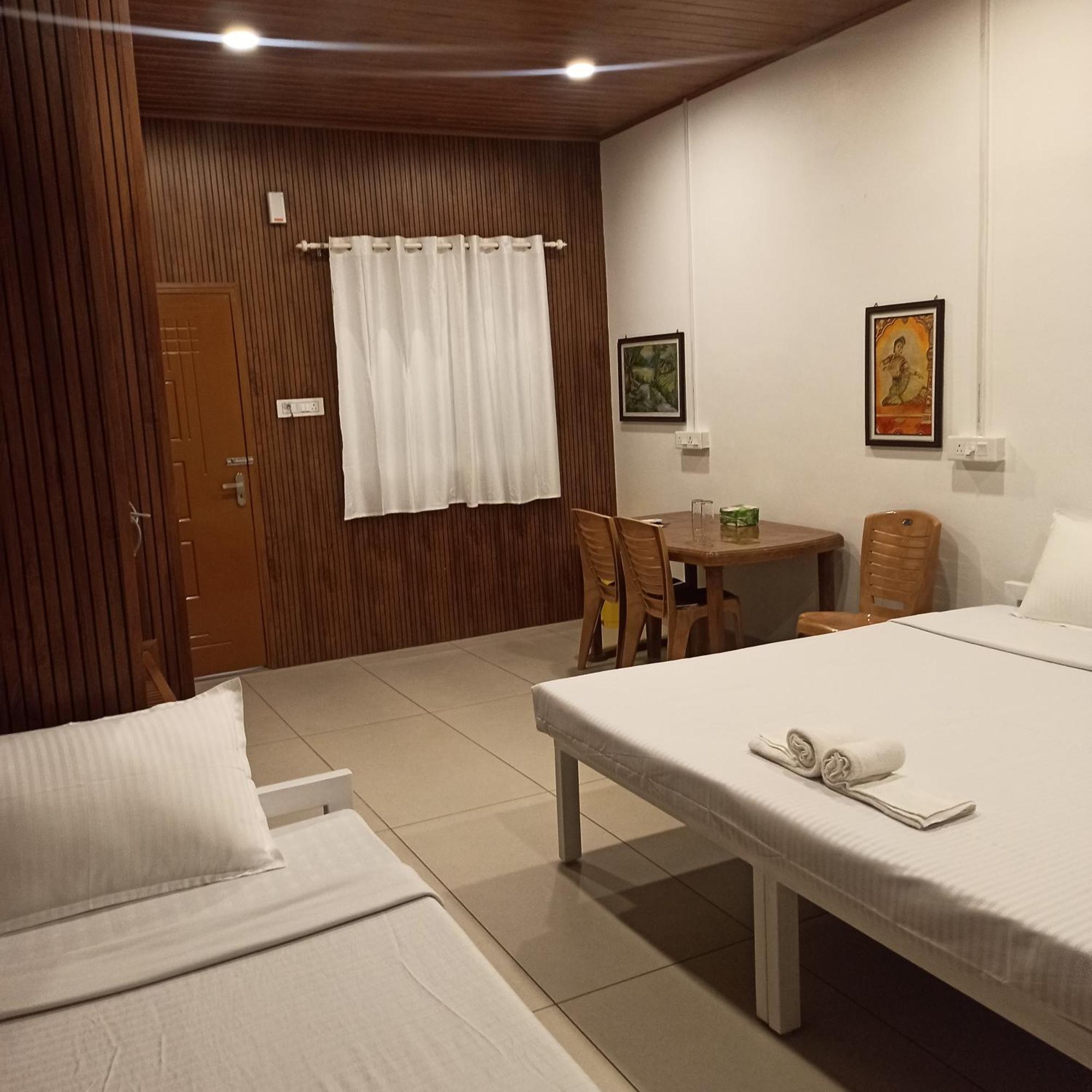 Bethesda Inn Kochi Exterior foto