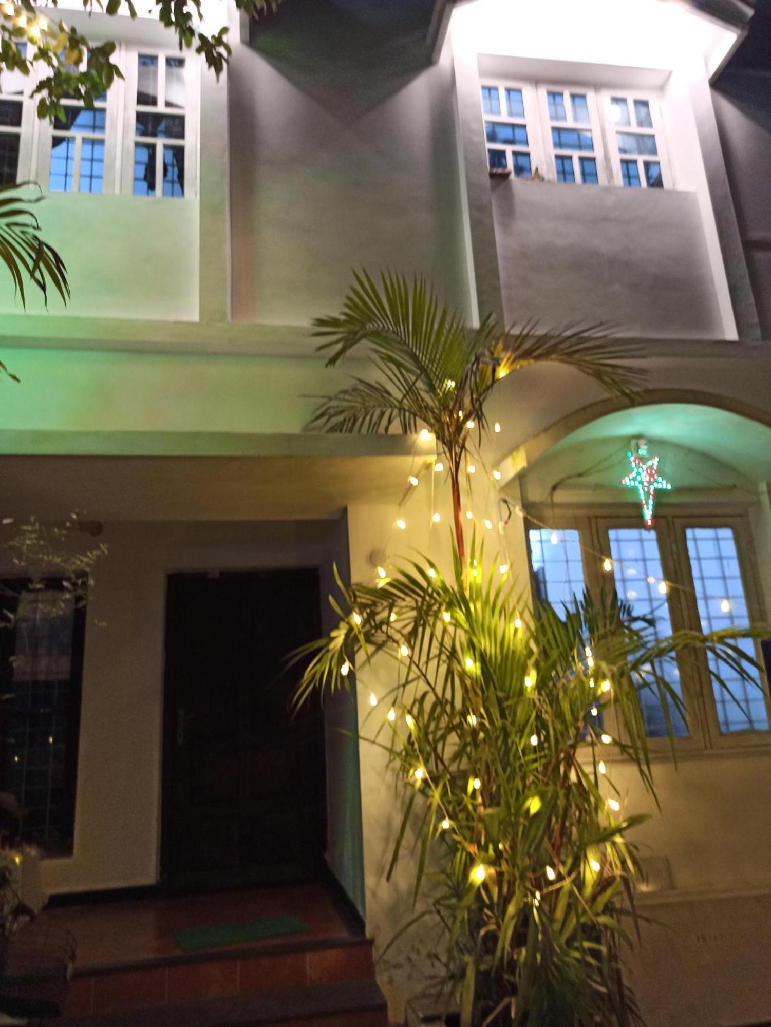 Bethesda Inn Kochi Exterior foto